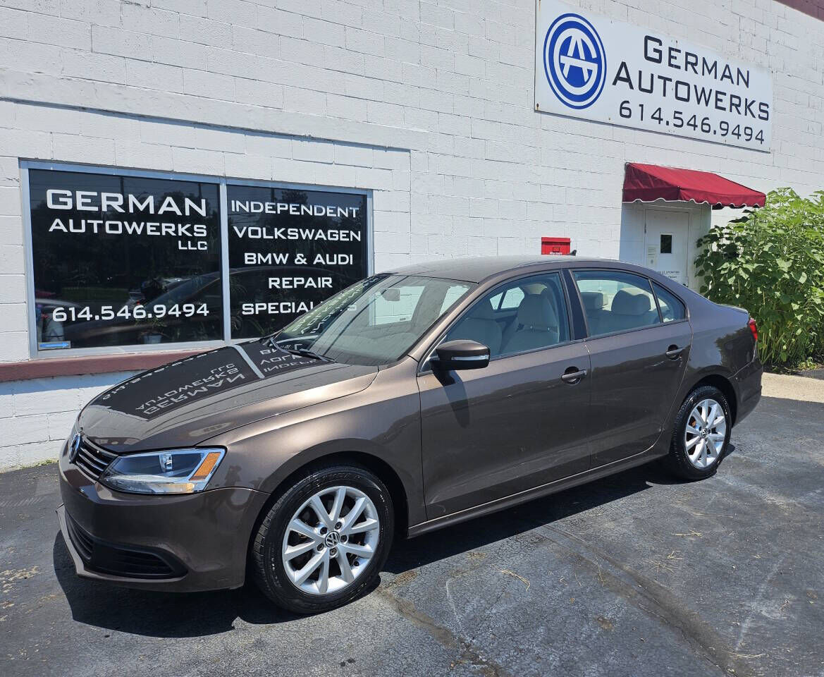 2011 VOLKSWAGEN Jetta