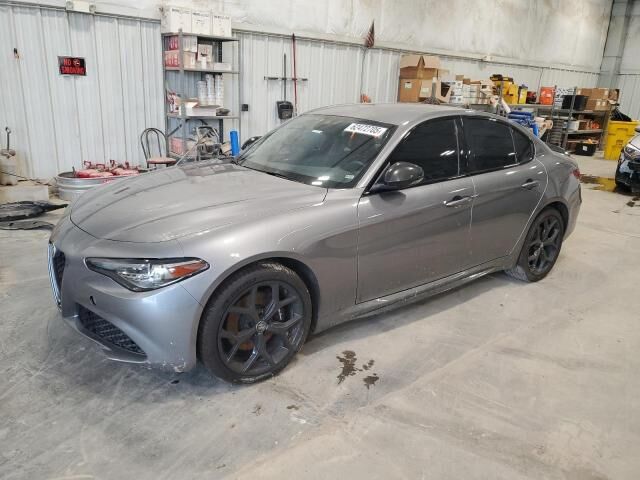 2020 ALFA ROMEO Giulia