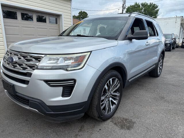 2018 FORD Explorer