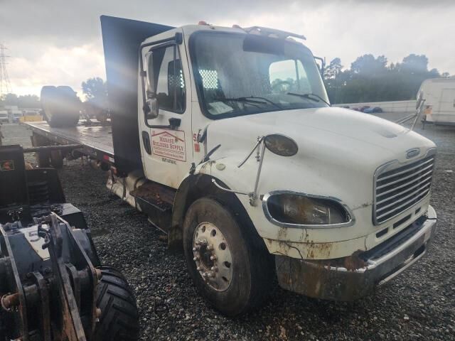 2015 FREIGHTLINER M2