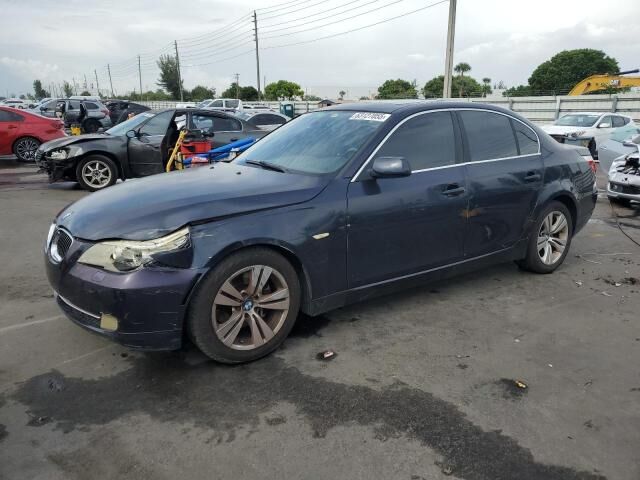 BMW 528i