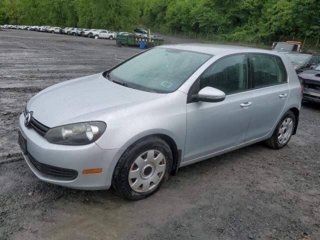 2010 VOLKSWAGEN Golf