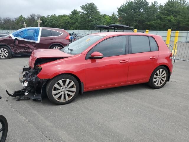 2012 VOLKSWAGEN Golf