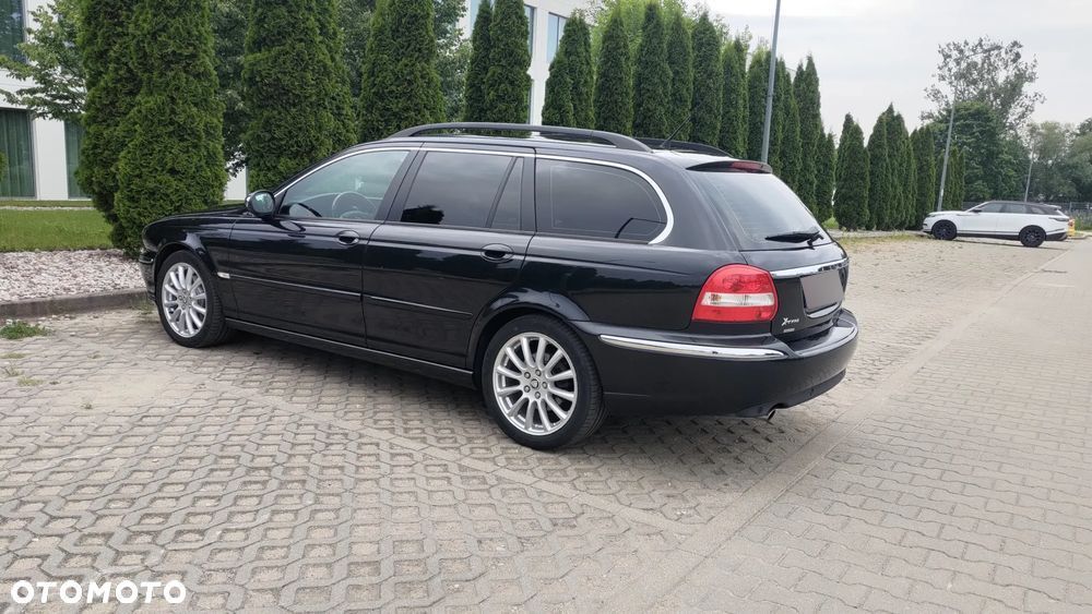 Jaguar X-Type