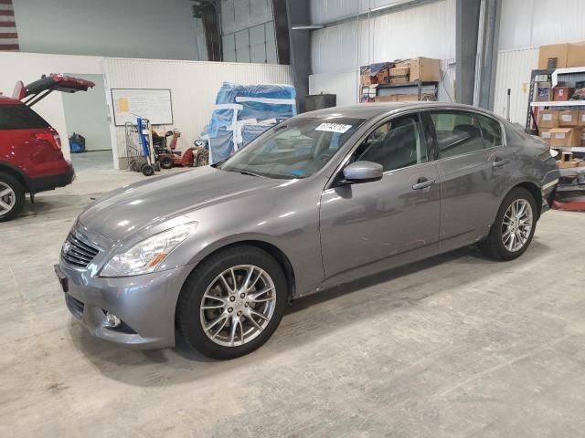 2013 INFINITI G37