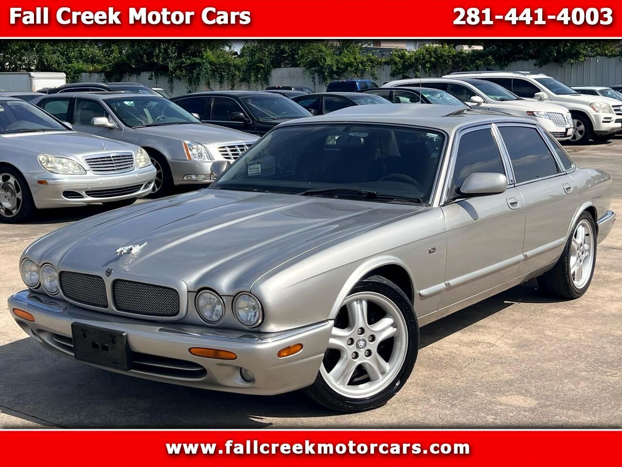 Jaguar XJR