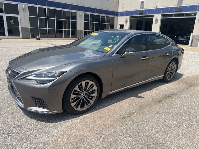 LEXUS