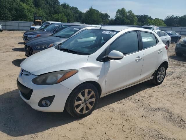 2013 MAZDA Mazda2