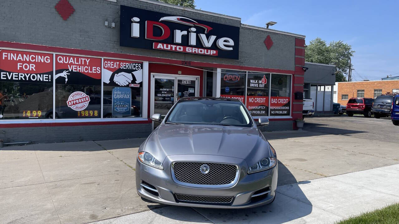 Jaguar XJ