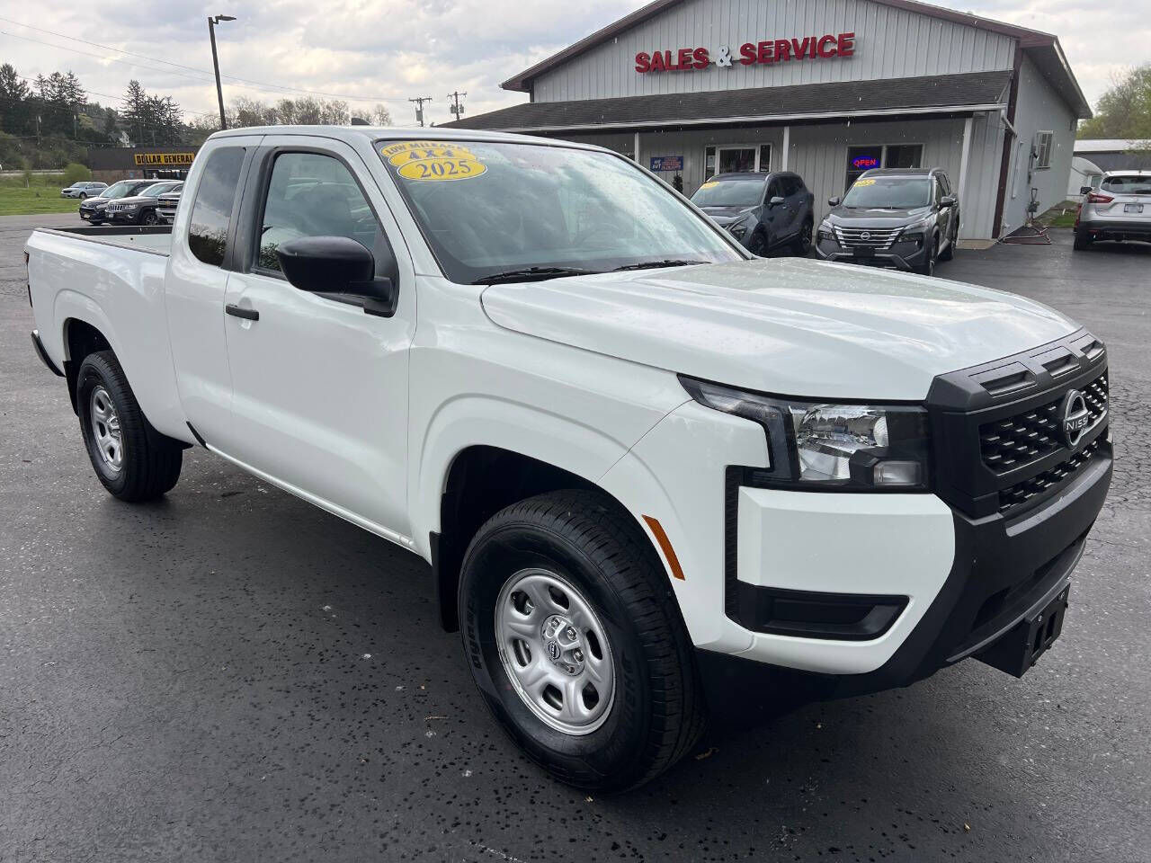 2025 NISSAN Frontier