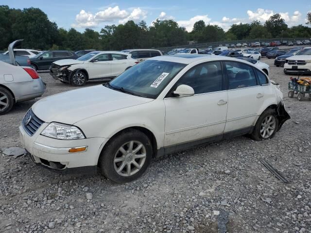 2004 VOLKSWAGEN Passat