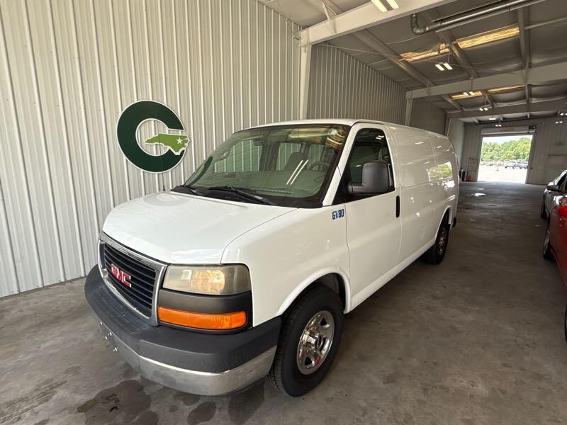 GMC Savana