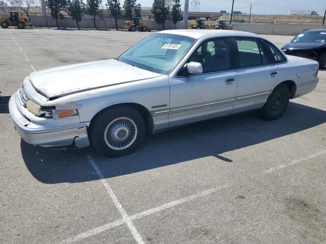 Ford Crown Victoria
