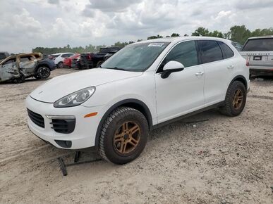 2016 PORSCHE Cayenne - License Plate