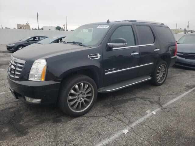 2011 CADILLAC Escalade