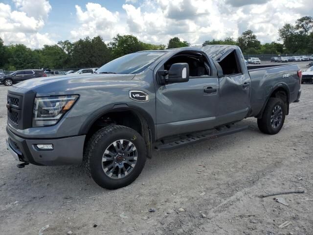 2023 NISSAN Titan