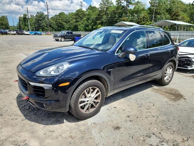 2015 PORSCHE Cayenne - License Plate