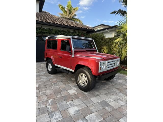 Land Rover Defender