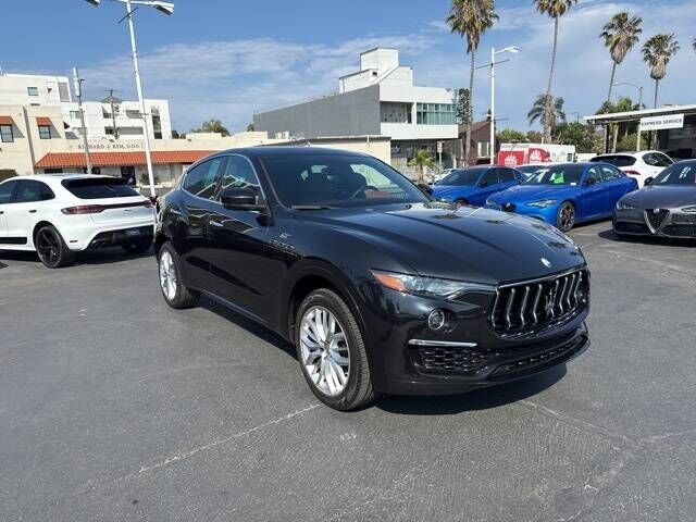 2022 MASERATI Levante