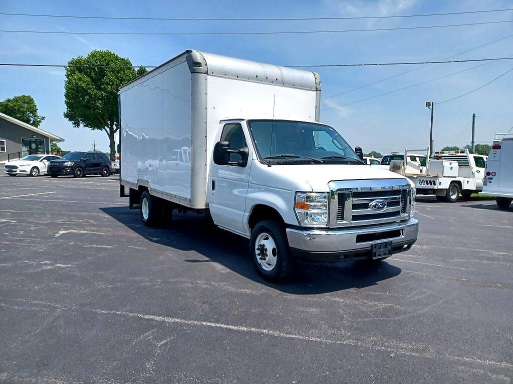 Ford E-350