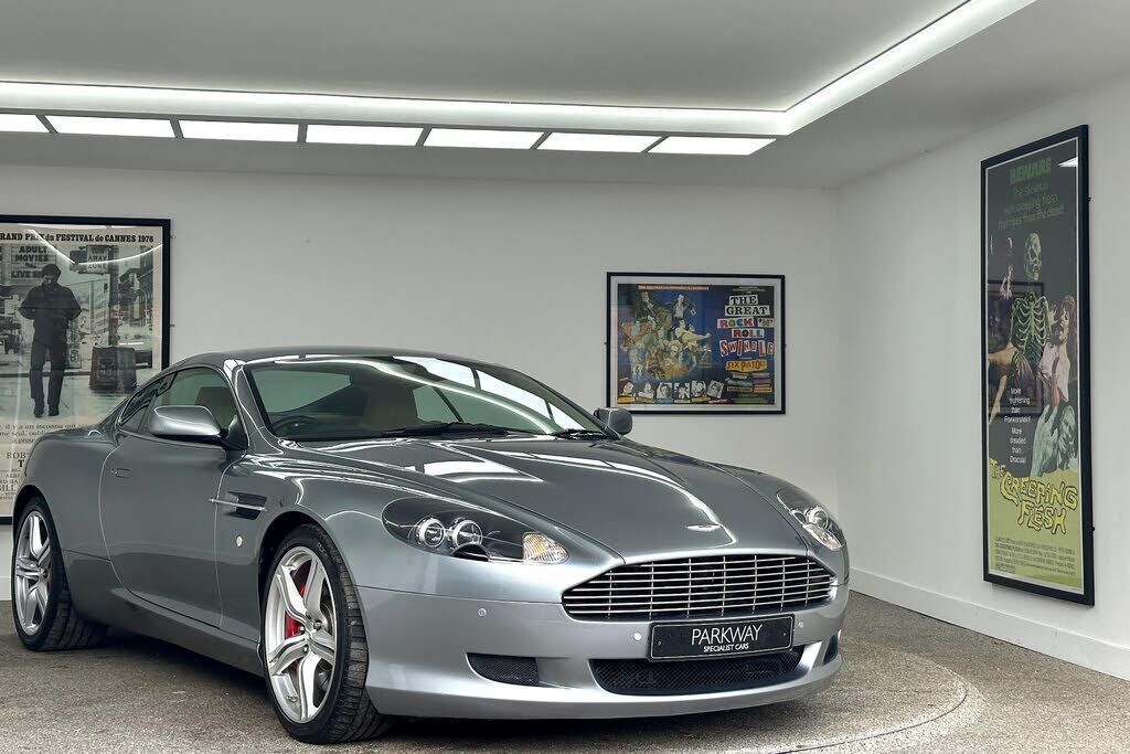 Aston Martin DB9