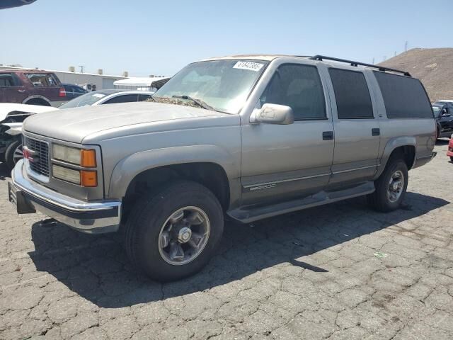 GMC Suburban