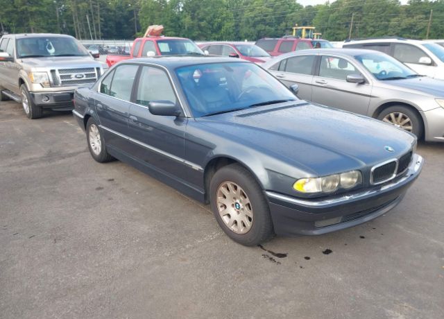 BMW 740i