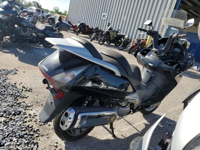 Honda FSC600 (Silver Wing)