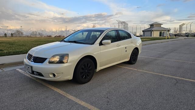 Mitsubishi Galant