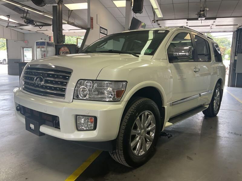 Infiniti QX56