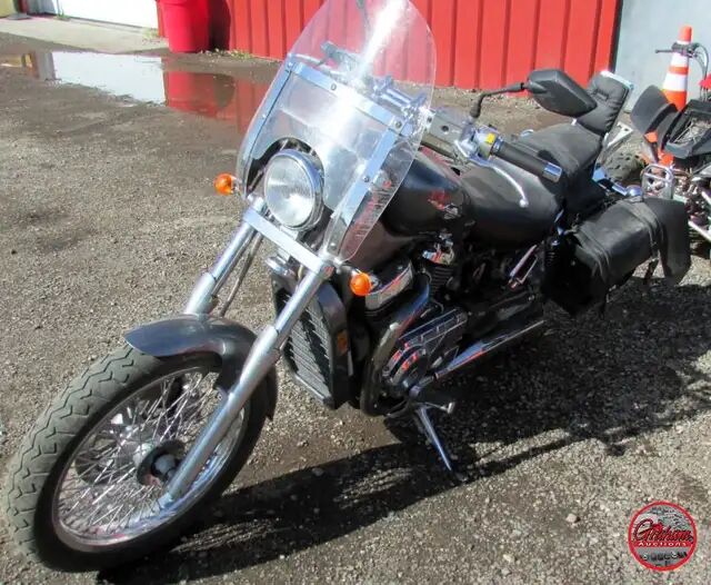Suzuki VS800