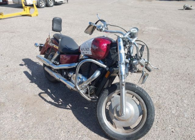 Honda VT1100C2 (SHADOW SABRE)