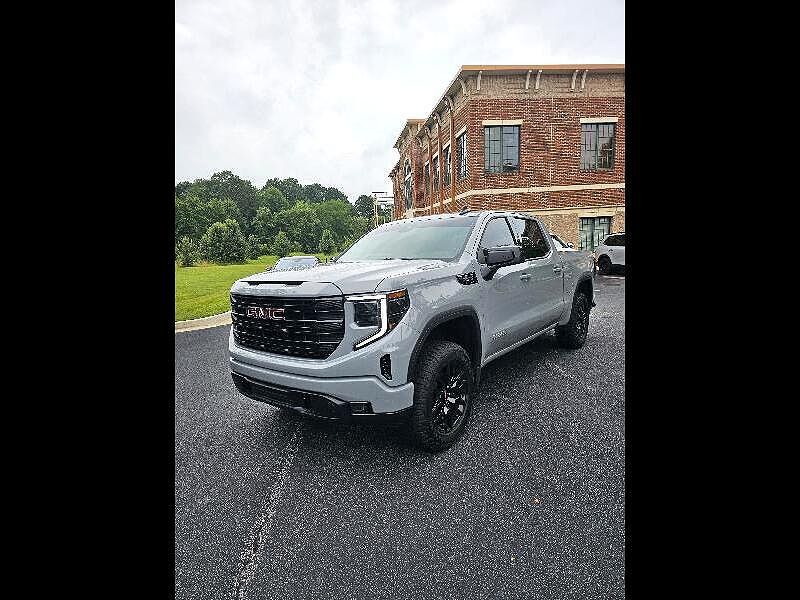 2024 GMC Sierra