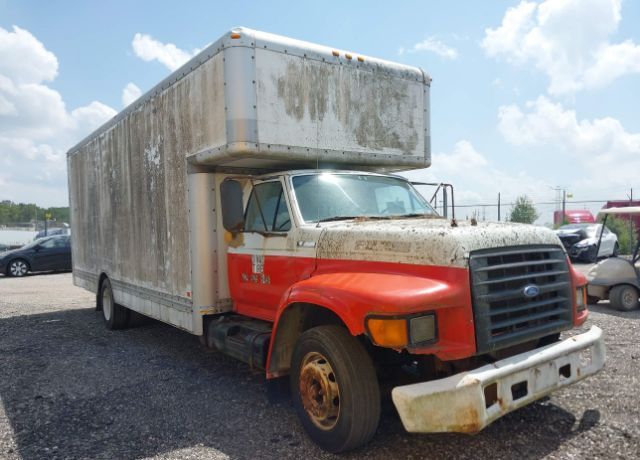Ford F-700