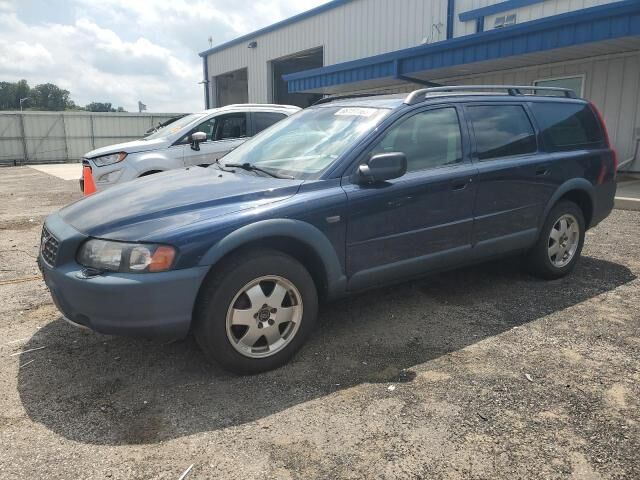 2004 VOLVO XC70