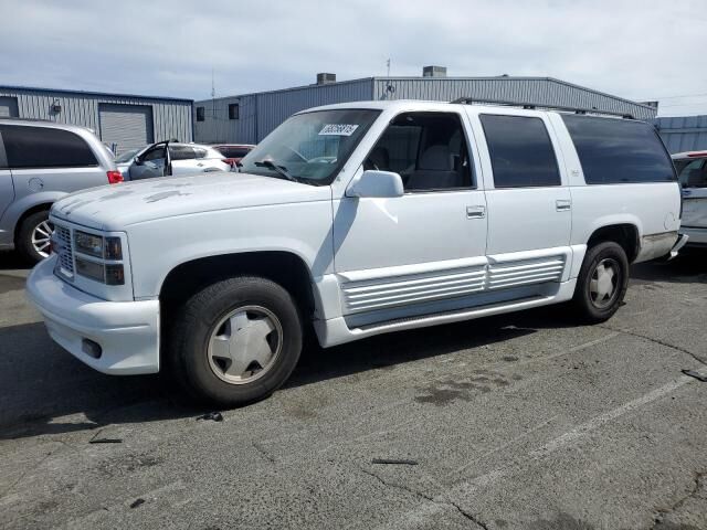 GMC Suburban