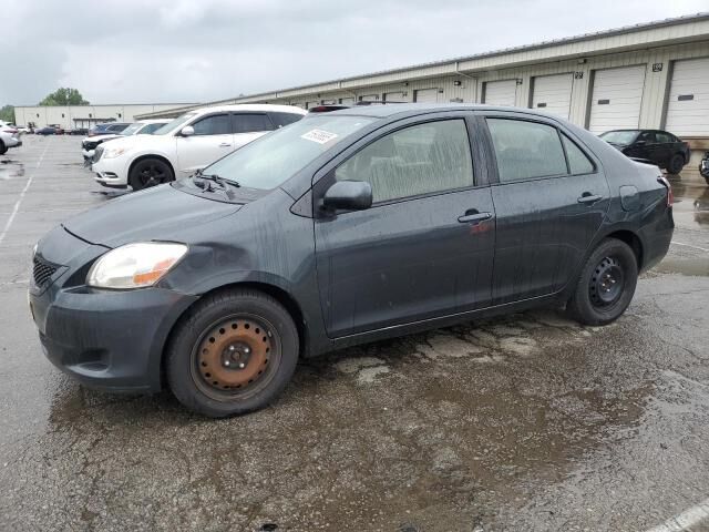 2012 TOYOTA Yaris - License Plate