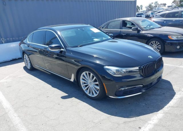 BMW 740i