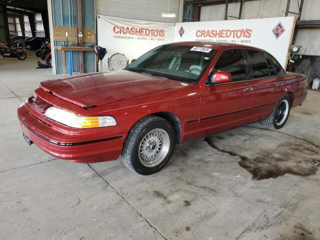 Ford Crown Victoria