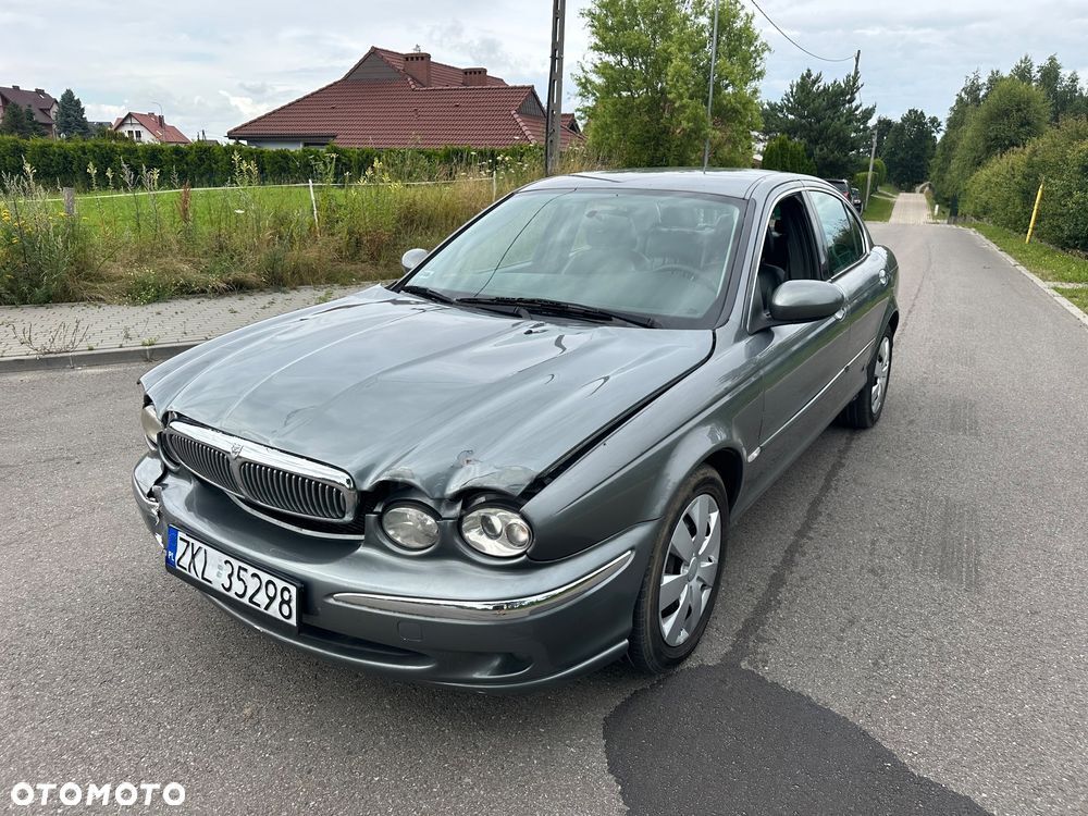 Jaguar X-Type