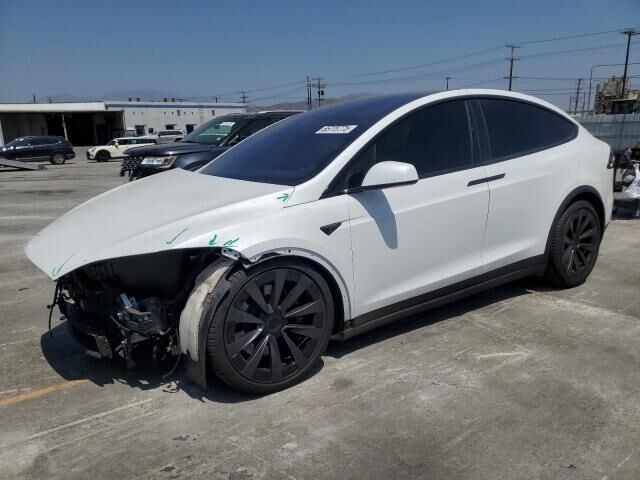 2024 TESLA Model X