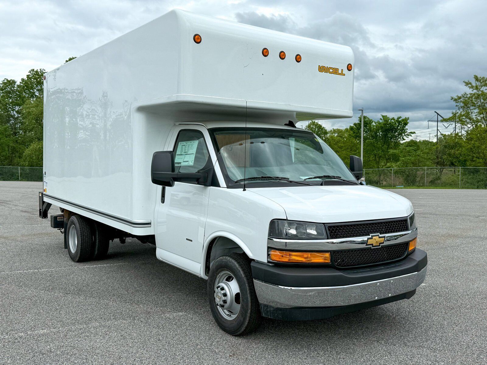 2025 CHEVROLET Express