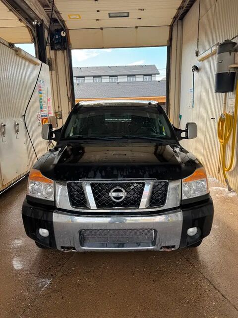 Nissan Titan
