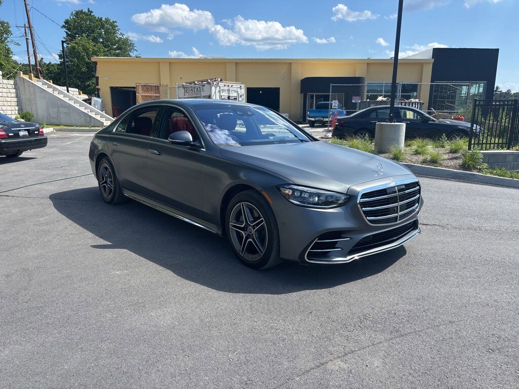 MERCEDES-BENZ