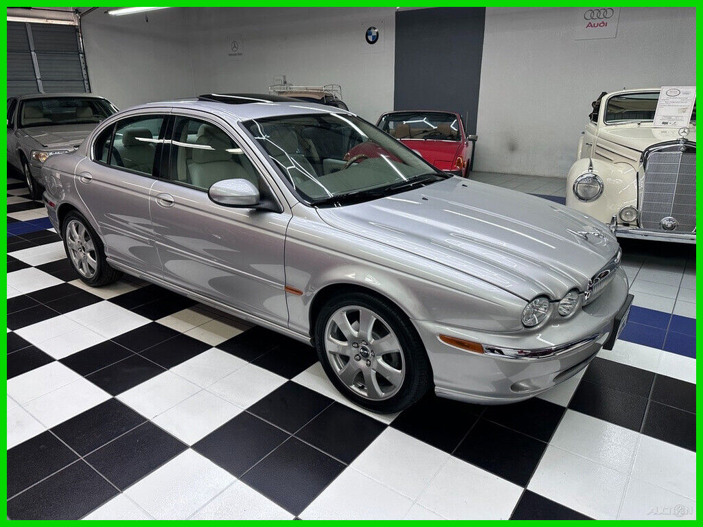 Jaguar X-Type