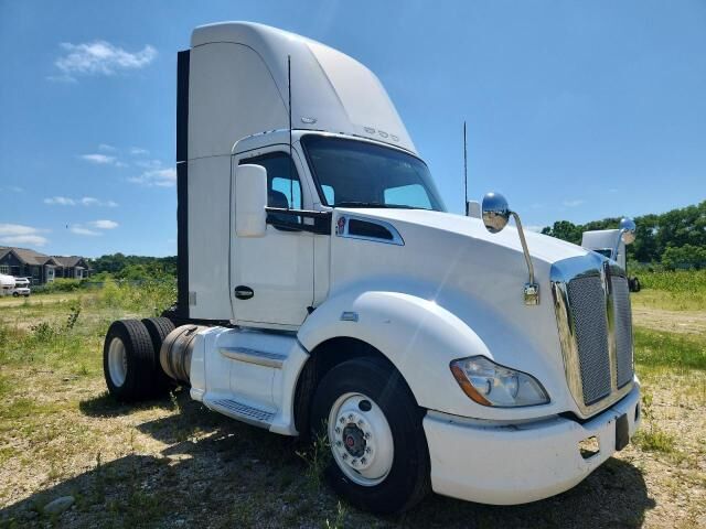 2014 KENWORTH T680 - License Plate