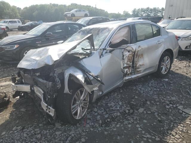 2013 INFINITI G37