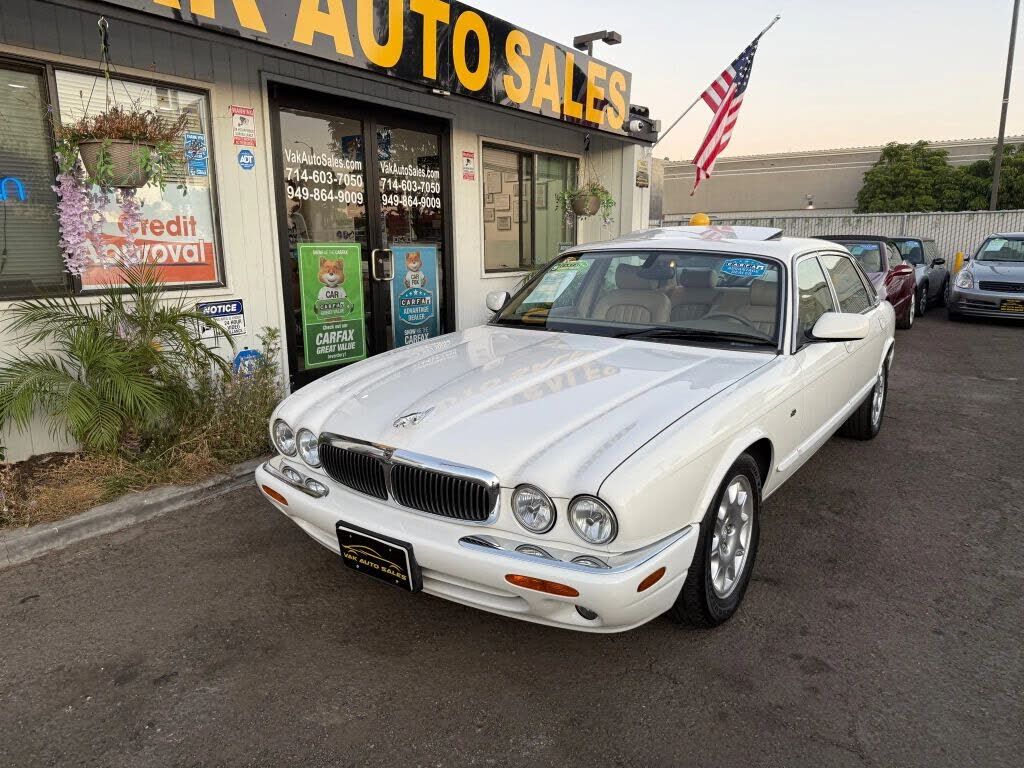 Jaguar XJ8