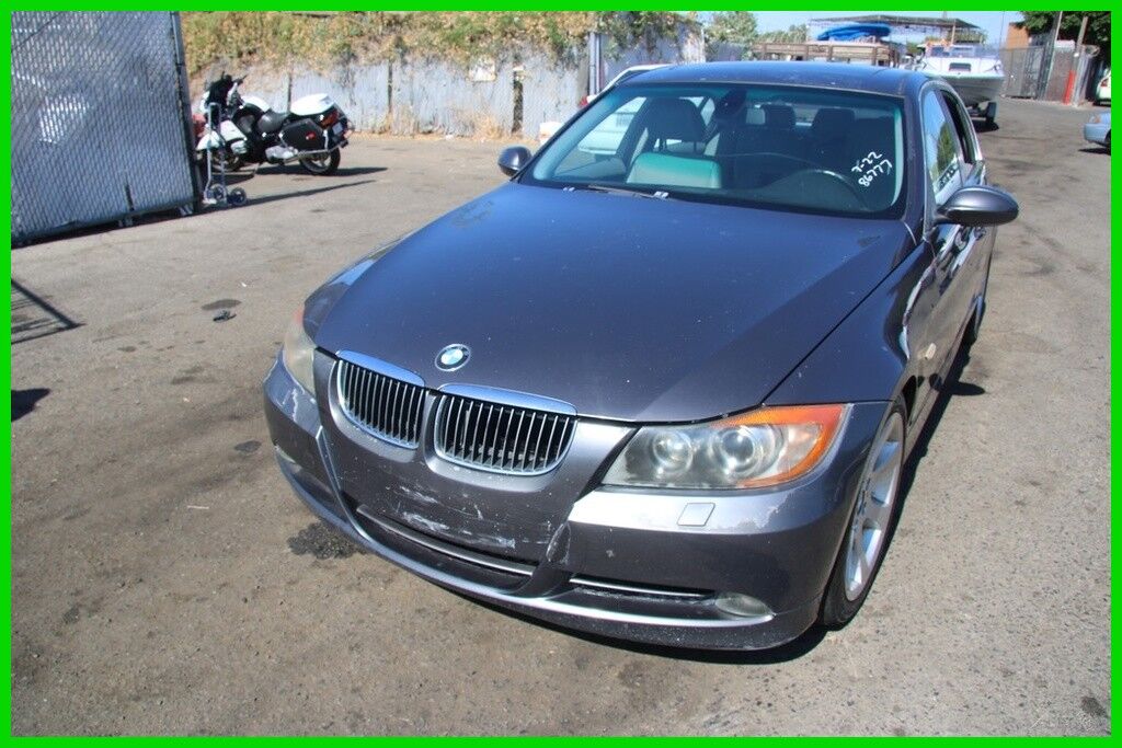 BMW 330i