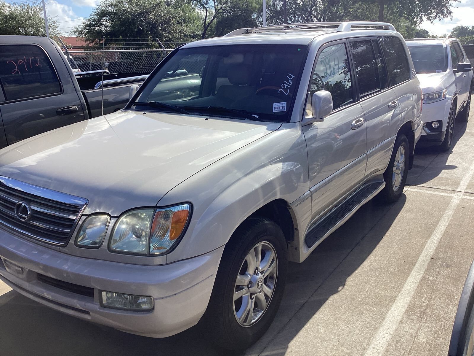 Lexus LX